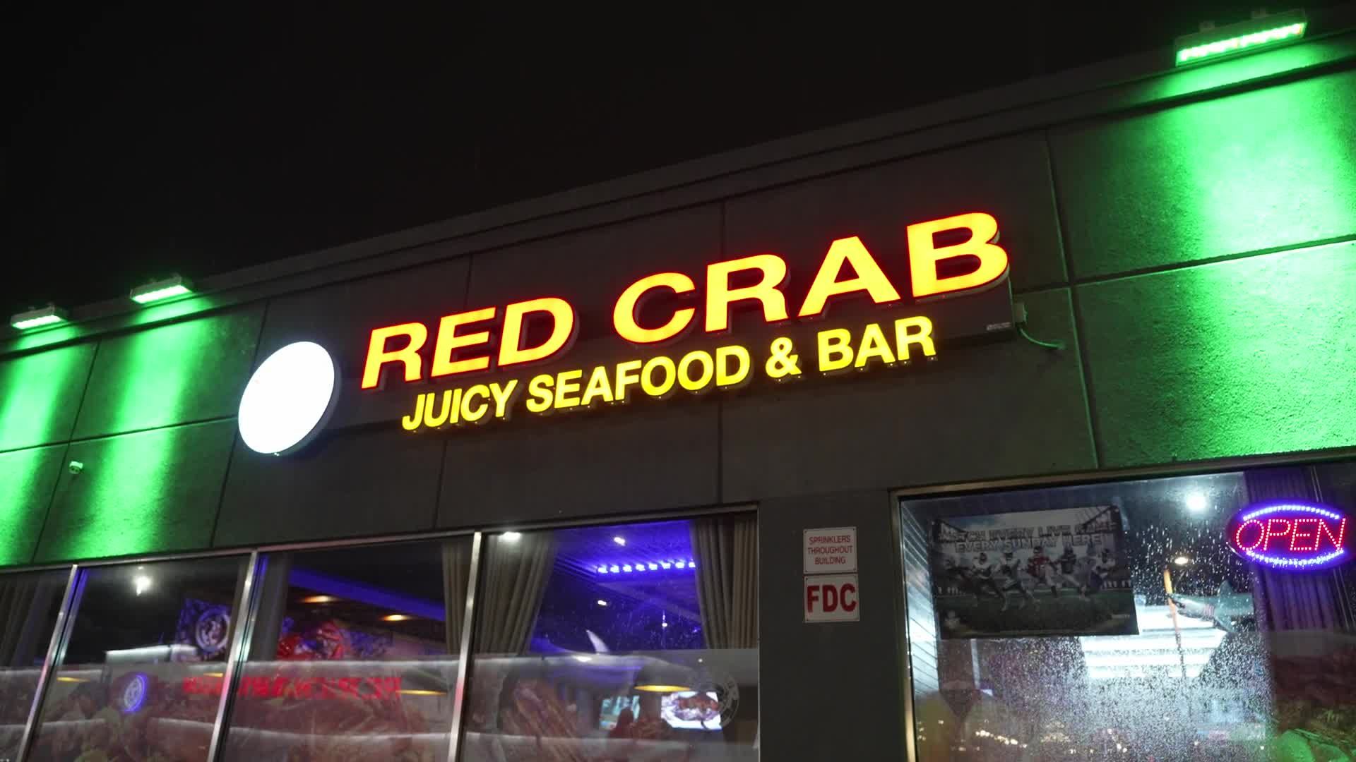 The Donna Drake Show Visits Red Crab In Rockville Center!