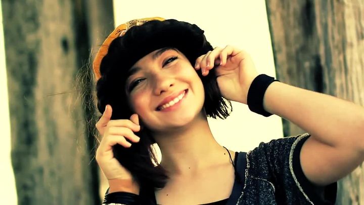 SMILE -  Music Video starring Pavlina Osta ft A2Z	