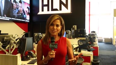 ROBIN MEADE Interview w/PAVLINA talks HLN Morning Express, Skydiving & More!