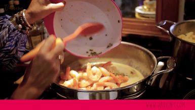 The Love, Darviny Show - How to Make Sauteed Shrimp & Pasta- trailer