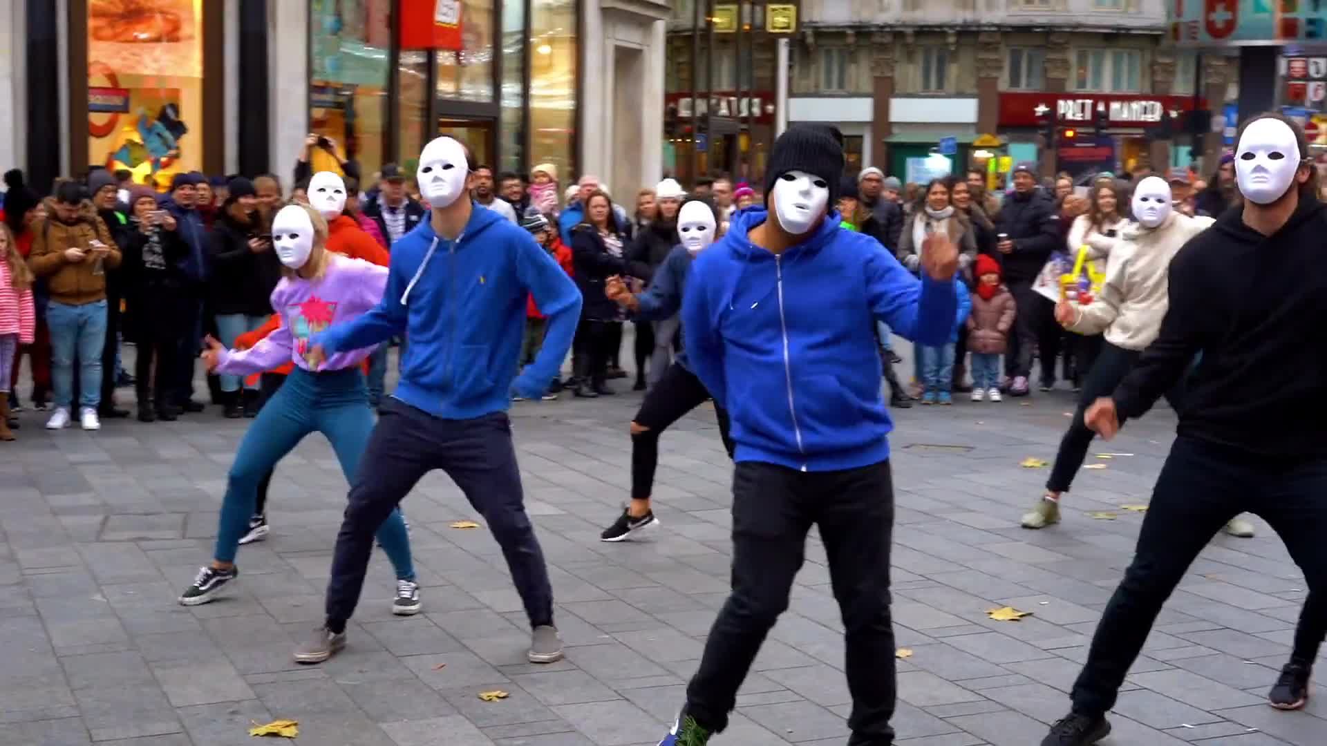 Epic Proposal Flash Mob - Guy Joins in, and is AMAZING!