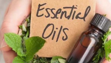 Essential Oils For Beginners With Kac Young, Learn How to Use Them