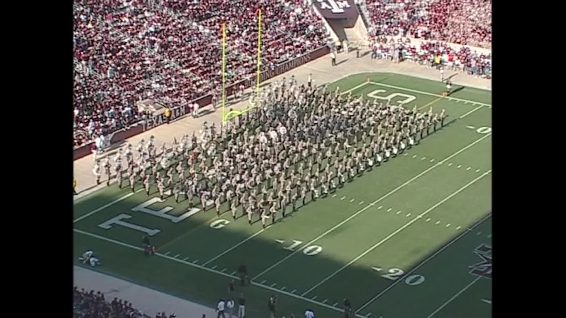 2005 TAMU vs Iowa State Halftime Drill