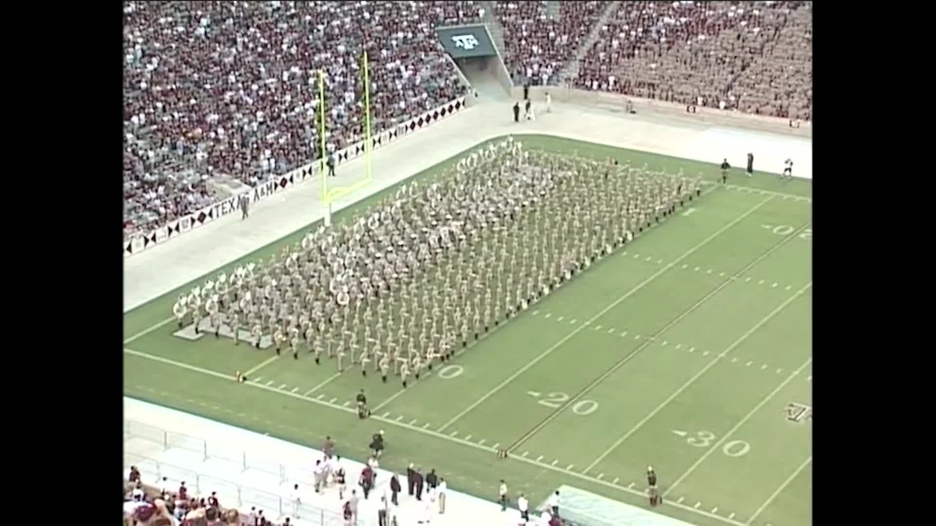 2002 TAMU vs ULL Halftime Drill