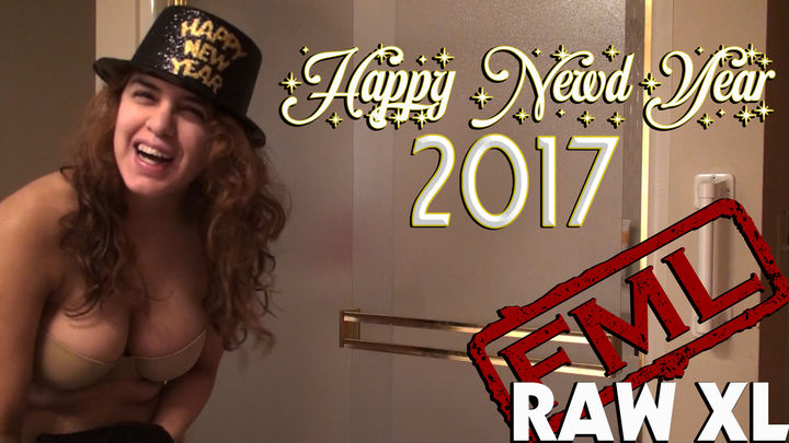 RAW XL: Happy Newd Year 2017