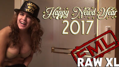 RAW XL: Happy Newd Year 2017