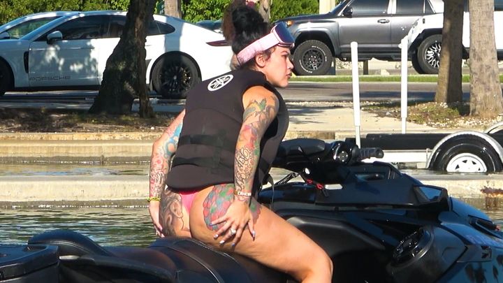 Jet Ski Glam: Lady Preps for High-Octane Fun at Miami Boat Ramp! 🚤💄🌴