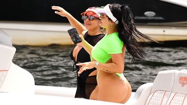 Green with Envy Groove: Ladies Dance on the Boat for the Cameras! 💚💃📸
